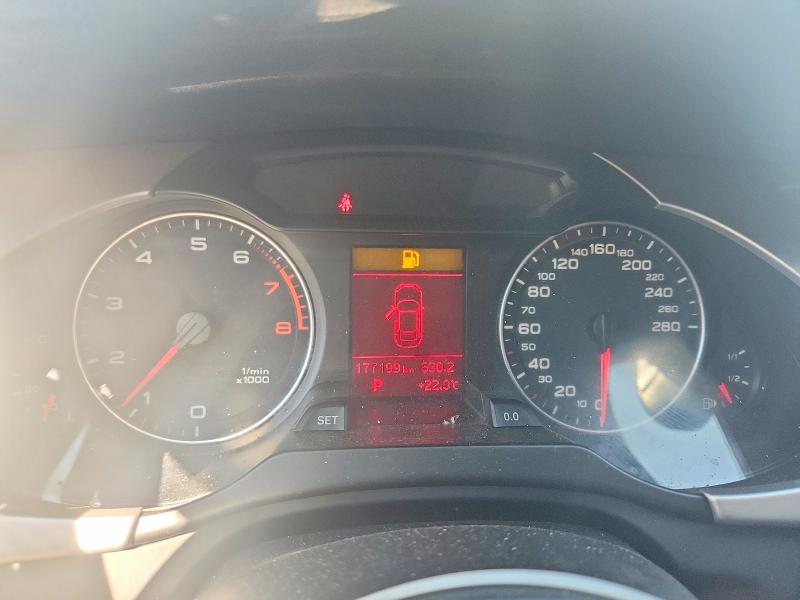 Снимка 9 от търг – 2011 AUDI A4 с VIN WAUFFCFL3BA027036