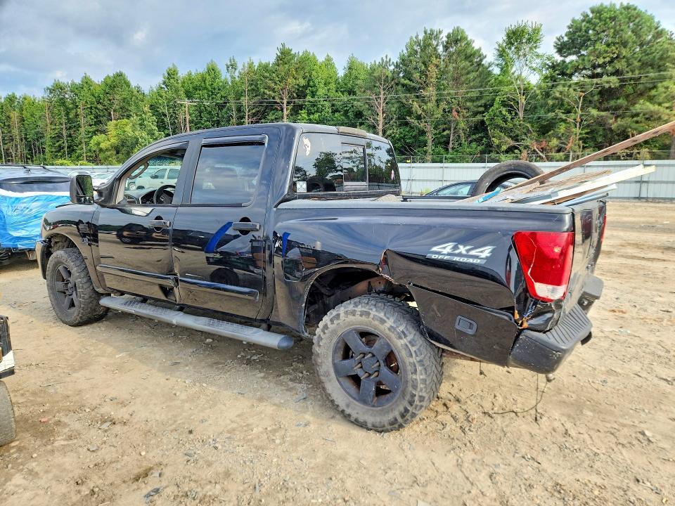 Photo 2 from auction – 2004 NISSAN TITAN with VIN 1N6AA07B64N586833