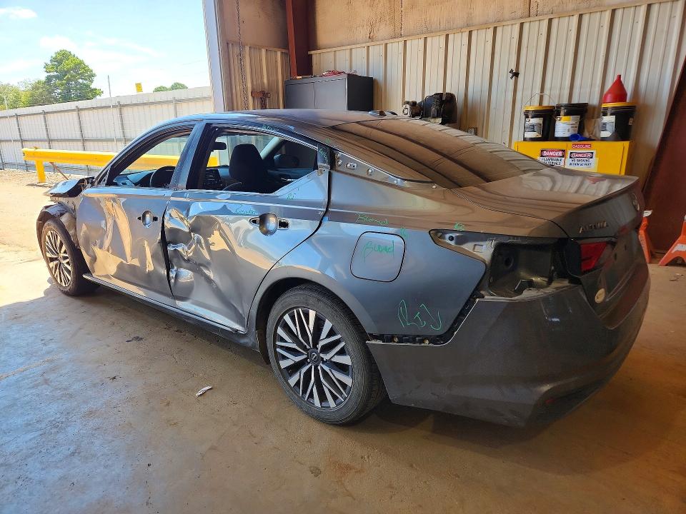 Photo 2 from auction – 2023 NISSAN ALTIMA with VIN 1N4BL4DVXPN309331