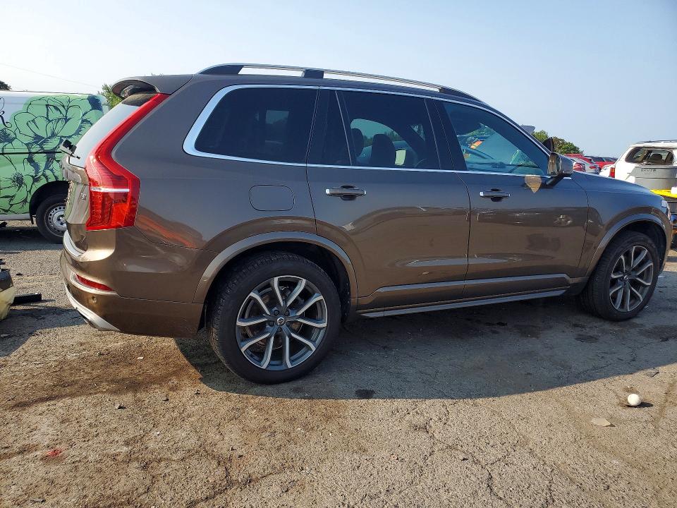 Photo 3 from auction – 2017 VOLVO XC90 with VIN YV4A22PK1H1153507