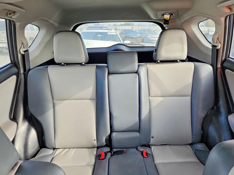 Photo 10 from auction – 2015 TOYOTA RAV4 with VIN 2T3YFREV9FW210238