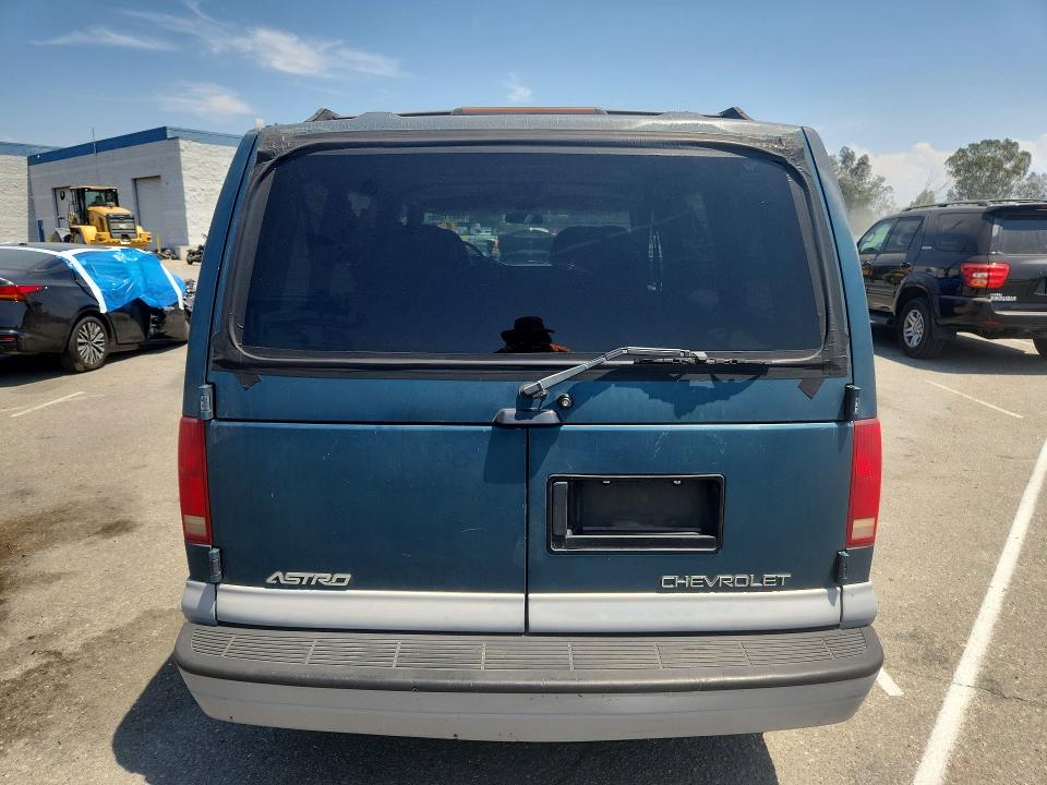 Photo 6 from auction – 1998 CHEVROLET ASTRO with VIN 1GNDM19W6WB202414