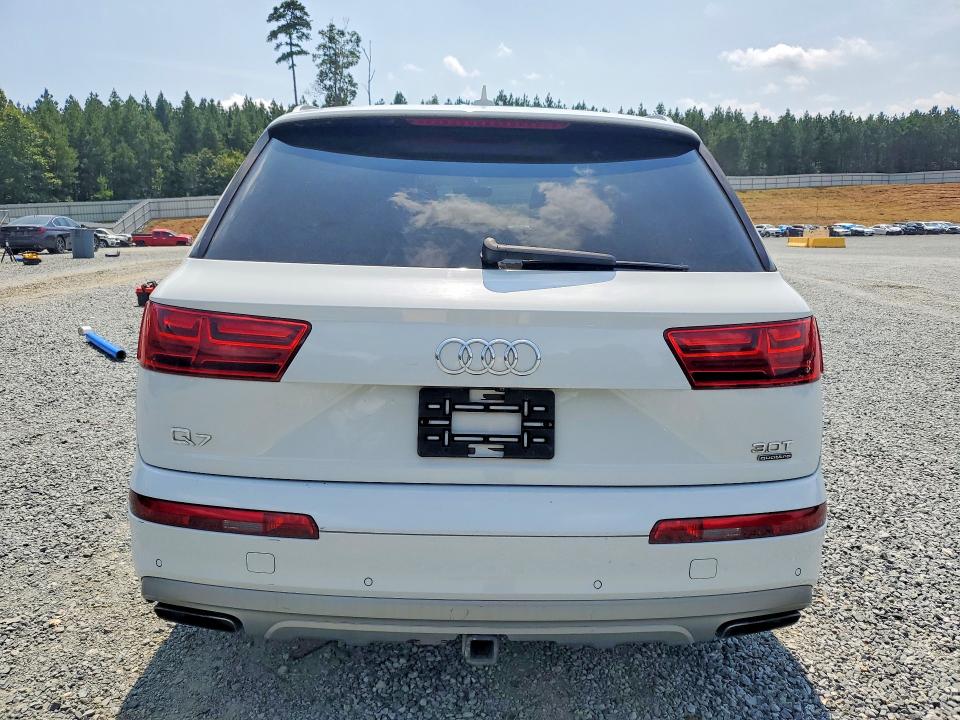 Фото 6 с аукциона – 2017 AUDI Q7 с VIN WA1LAAF7XHD005001