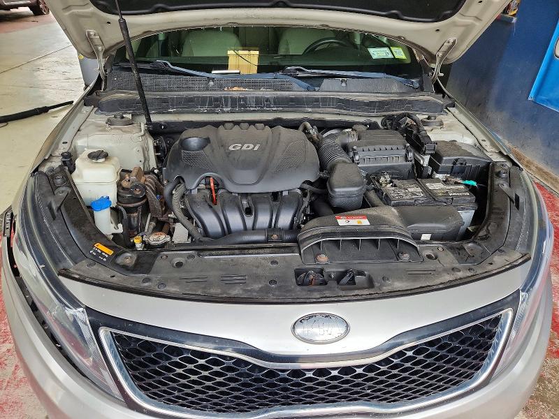 Photo 11 from auction – 2014 KIA OPTIMA with VIN KNAGM4A77E5463234