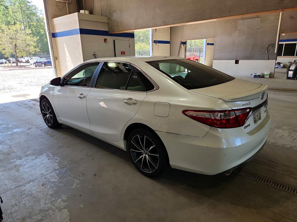 Photo 2 from auction – 2016 TOYOTA CAMRY with VIN 4T1BK1FK2GU569044