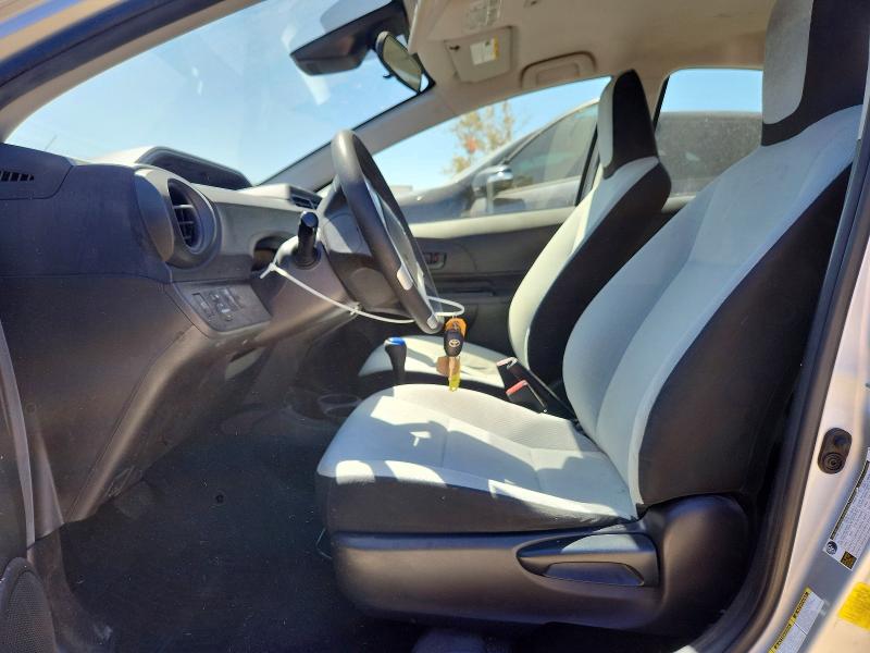 Photo 7 from auction – 2017 TOYOTA PRIUS C with VIN JTDKDTB31H1594660