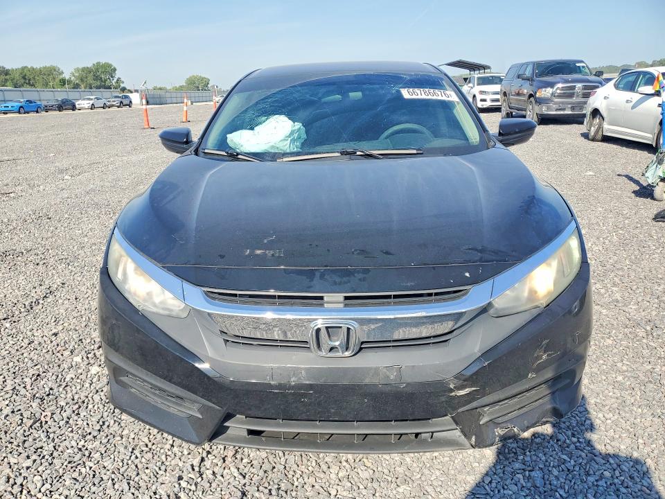 Photo 5 from auction – 2016 HONDA CIVIC with VIN 19XFC2F52GE041358
