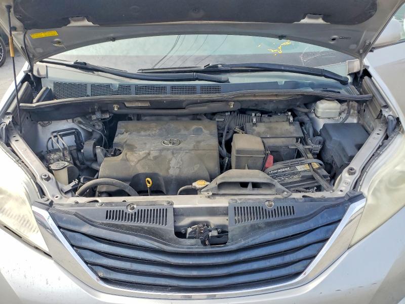 Photo 12 from auction – 2013 TOYOTA SIENNA with VIN 5TDKK3DC6DS381106