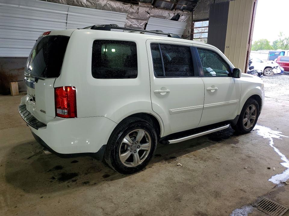Photo 3 from auction – 2012 HONDA PILOT with VIN 5FNYF4H54CB037518