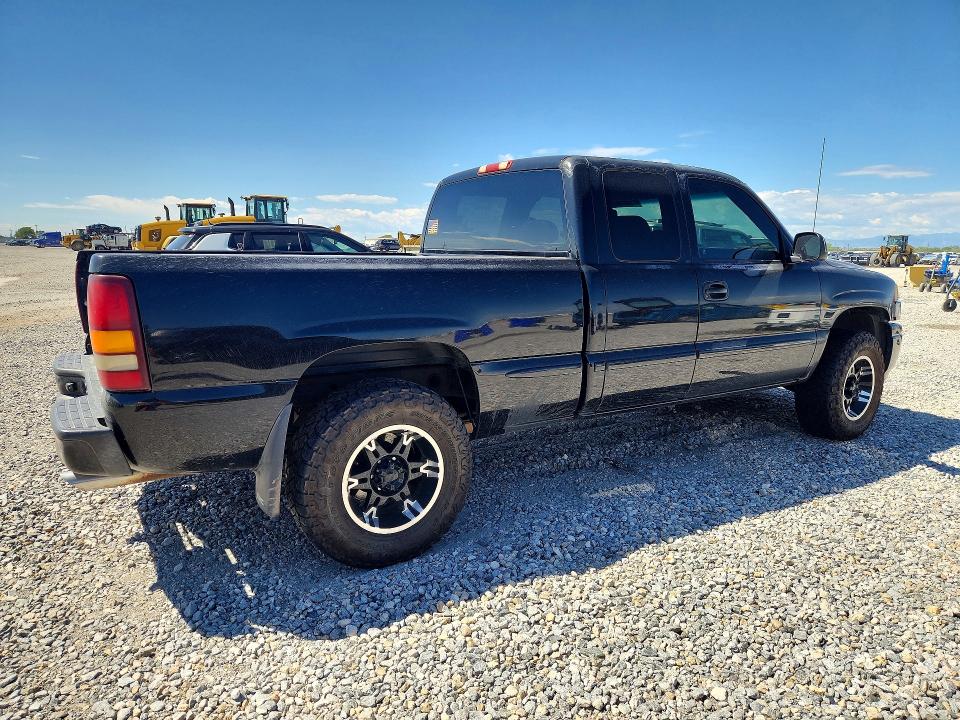 Photo 3 from auction – 2001 GMC SIERRA with VIN 2GTEK69U011303827