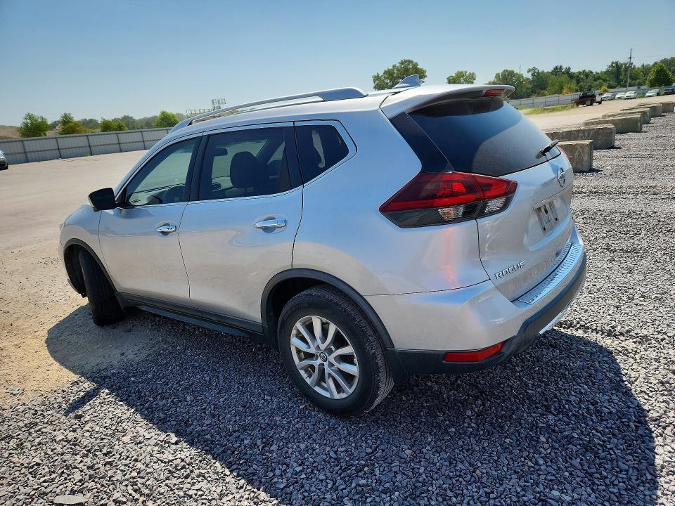 Photo 2 from auction – 2018 NISSAN ROGUE with VIN KNMAT2MT1JP574191
