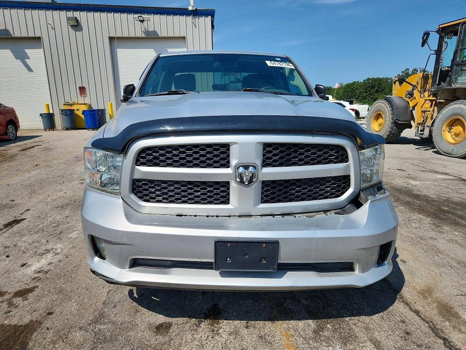 Photo 5 from auction – 2016 RAM 1500 with VIN 1C6RR7FG2GS371628