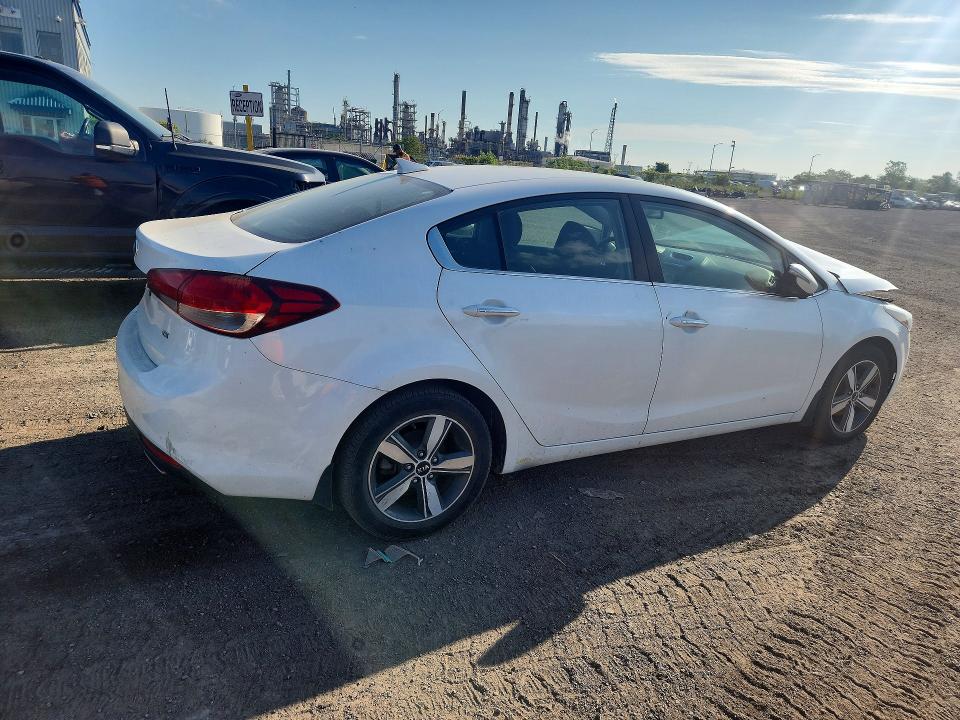 Photo 3 from auction – 2018 KIA FORTE with VIN 3KPFL4A80JE274952