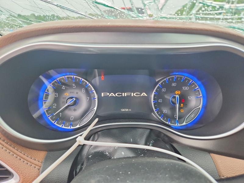 Photo 9 from auction – 2018 CHRYSLER PACIFICA with VIN 2C4RC1GG8JR323372