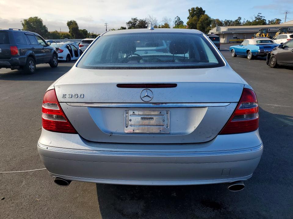 Photo 6 from auction – 2007 MERCEDES-BENZ E with VIN WDBUF56X37B070722