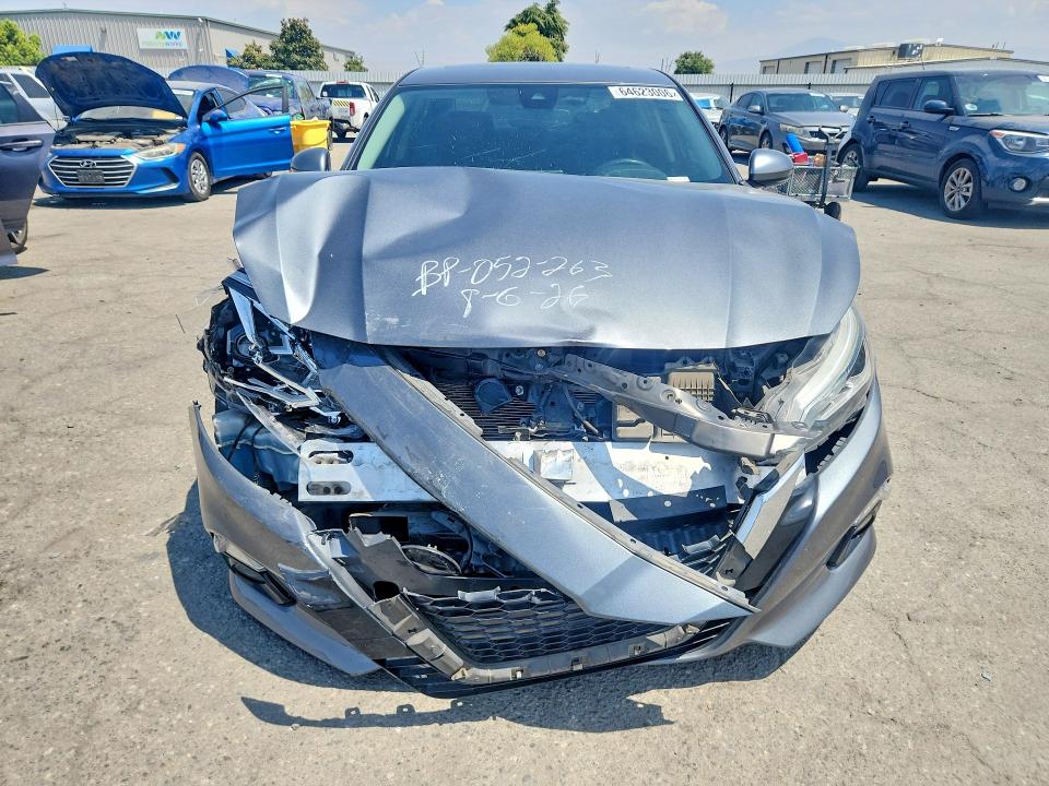 Photo 5 from auction – 2019 NISSAN ALTIMA with VIN 1N4BL4EV1KC123762