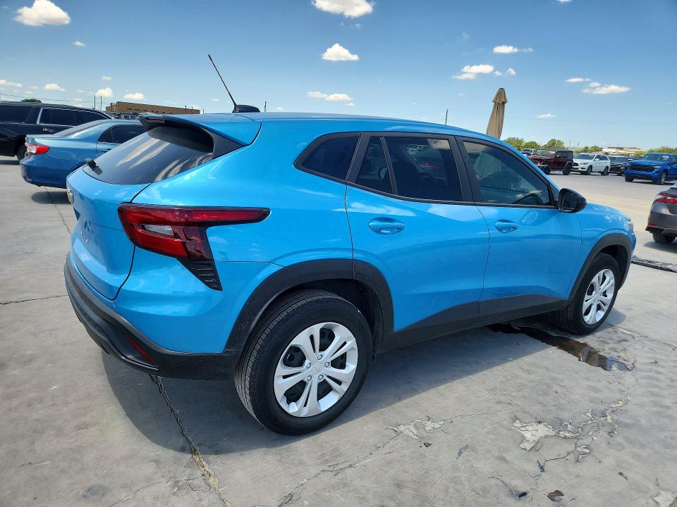 Photo 3 from auction – 2025 CHEVROLET TRAX with VIN KL77LFEP1SC271629