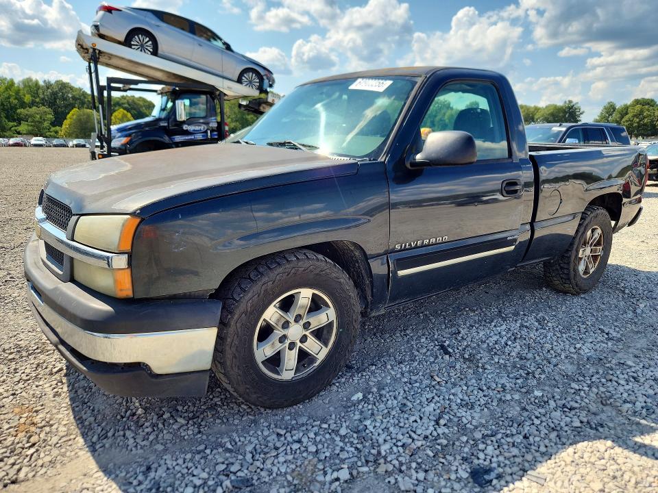 2004 CHEVROLET SILVERADO - Търг №64903356