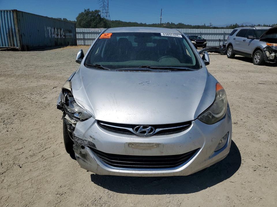 Photo 5 from auction – 2012 HYUNDAI ELANTRA with VIN KMHDH4AE7CU349435