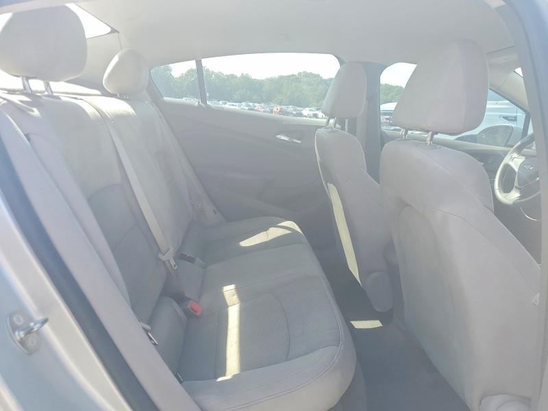 Photo 10 from auction – 2017 CHEVROLET CRUZE with VIN 1G1BC5SM5H7219092