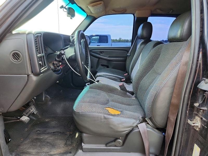Photo 7 from auction – 2005 CHEVROLET SILVERADO with VIN 1GCEC19XX5Z214712