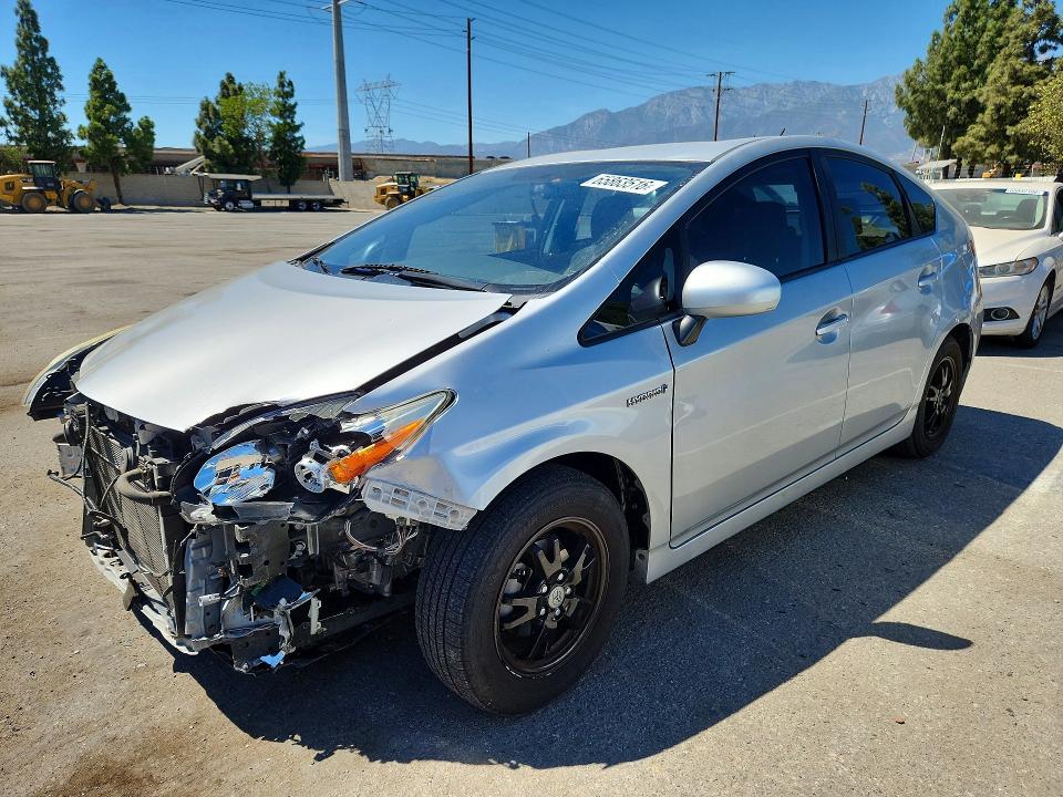 TOYOTA PRIUS 2014 مع رقم تعريف المركبة JTDKN3DU9E1768554 - صورة من المزاد