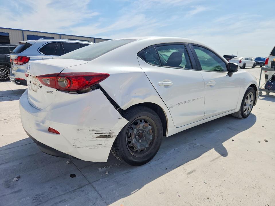 Photo 3 from auction – 2018 MAZDA 3 with VIN 3MZBN1U76JM239751