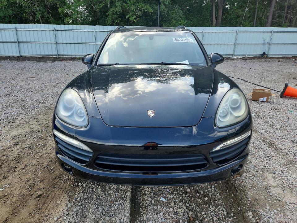 Photo 5 from auction – 2013 PORSCHE CAYENNE with VIN WP1AE2A2XDLA15710
