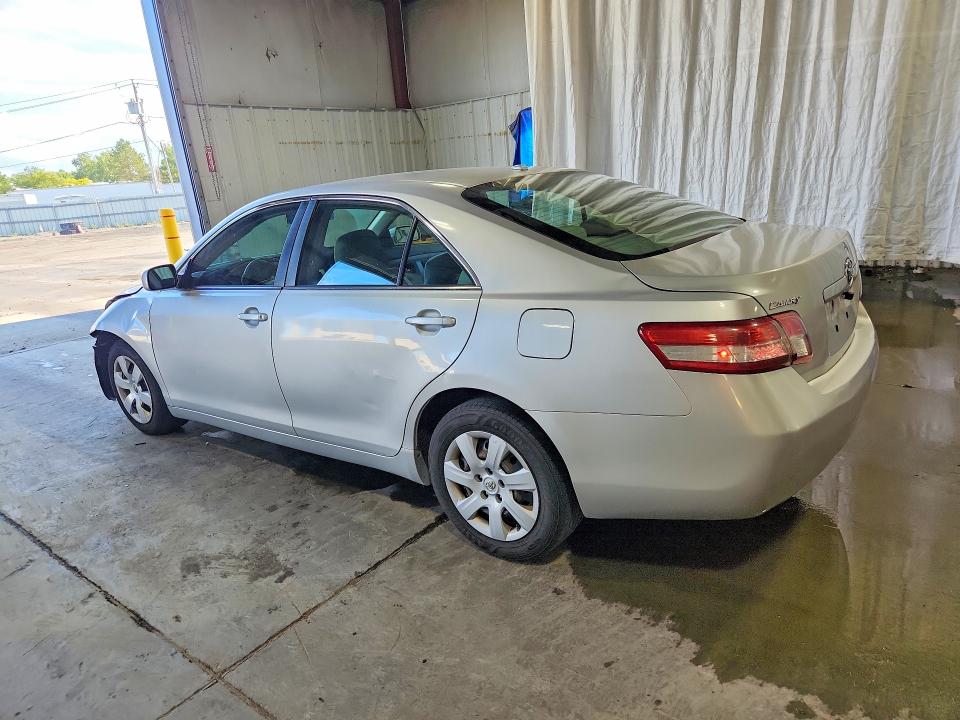 Photo 2 from auction – 2011 TOYOTA CAMRY with VIN 4T1BF3EK8BU134071