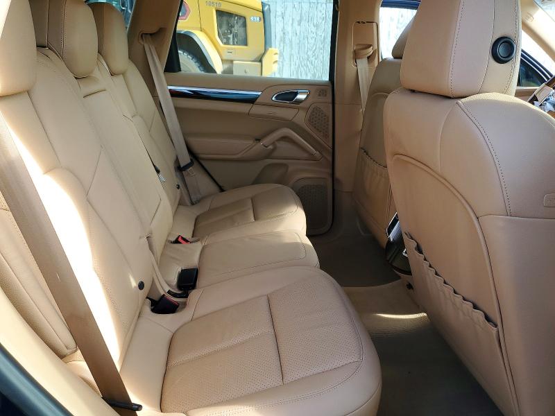 Photo 11 from auction – 2014 PORSCHE CAYENNE with VIN WP1AA2A29ELA02458