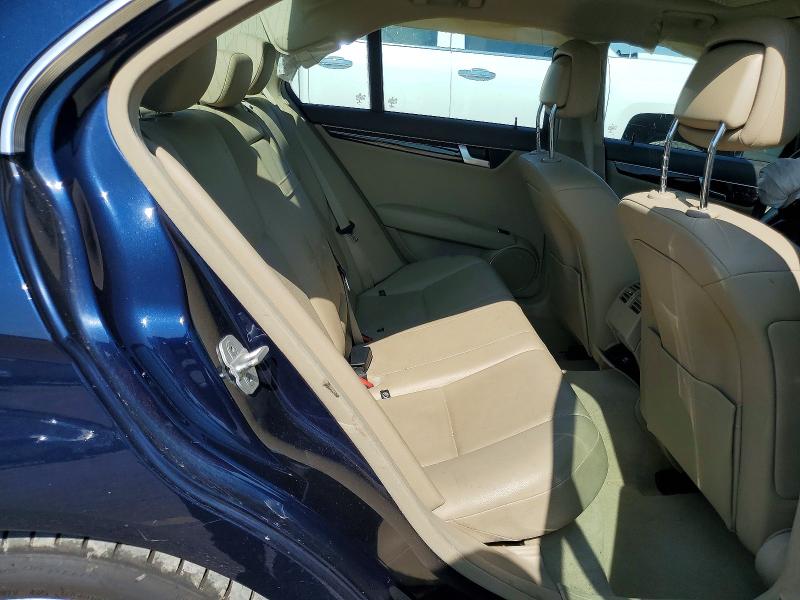 Photo 10 from auction – 2014 MERCEDES-BENZ C with VIN WDDGF8AB7EA948396