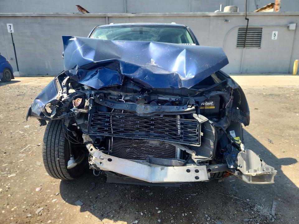 Photo 5 from auction – 2015 TOYOTA 4RUNNER with VIN JTEBU5JR4F5247908