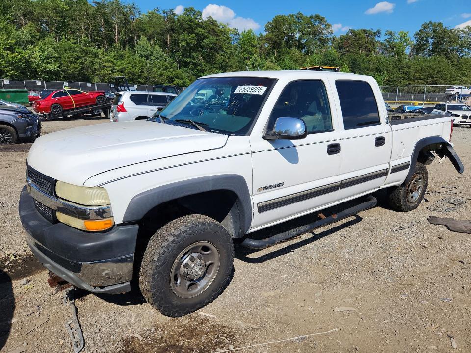 CHEVROLET SILVERADO 2002 with VIN 1GCHK23U52F242483 - Photo from auction