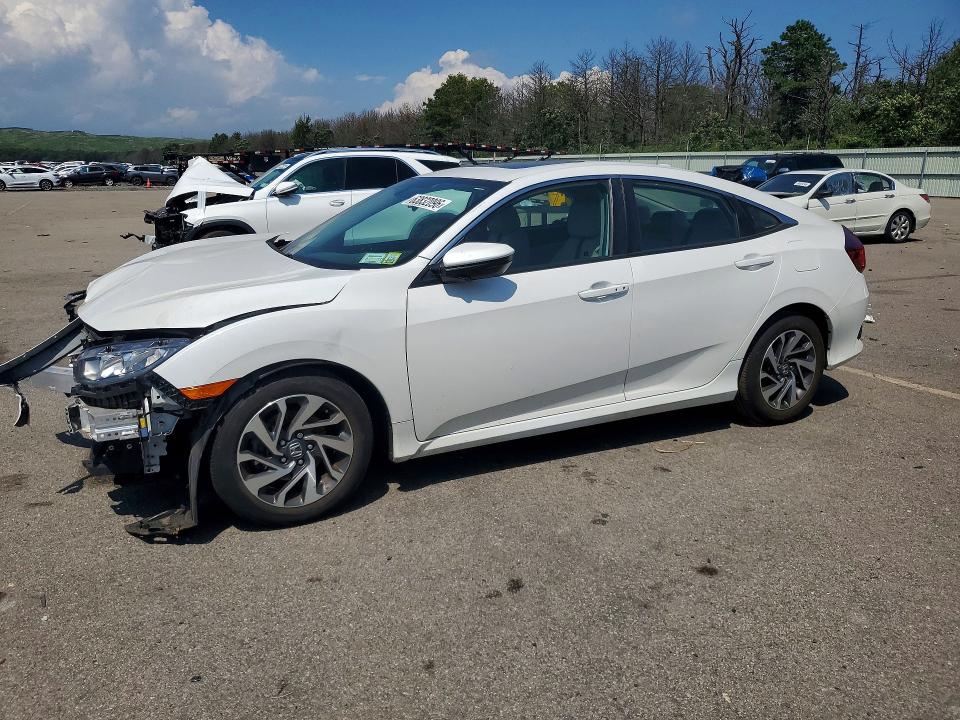 HONDA CIVIC 2017 with VIN 19XFC2F74HE207706 - Photo from auction