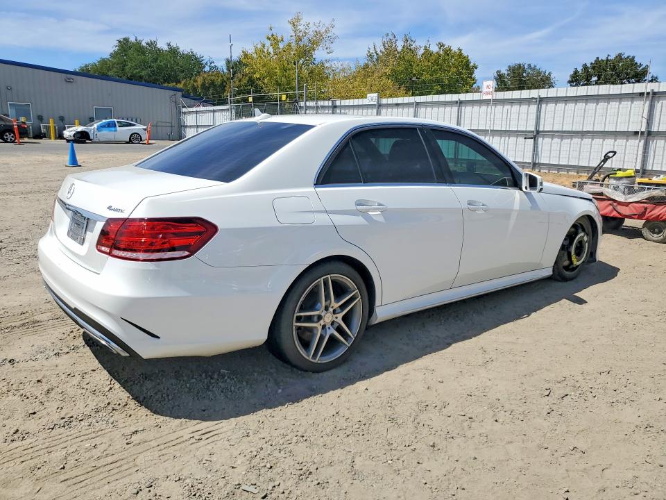 Photo 3 from auction – 2014 MERCEDES-BENZ E with VIN WDDHF9BB1EA995190