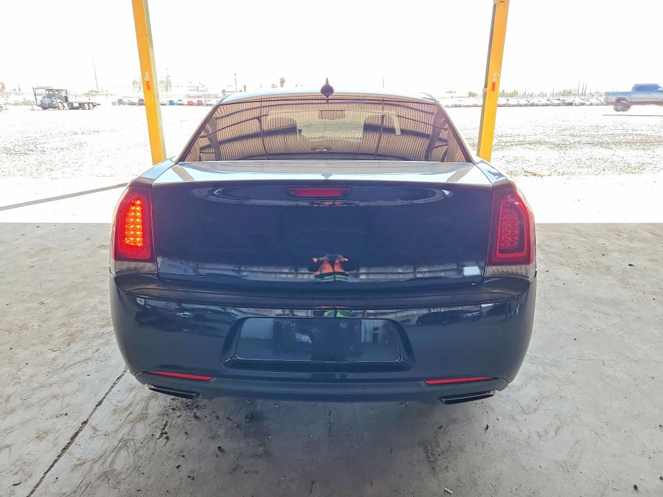 Zdjęcie 6 z aukcji – 2016 CHRYSLER 300 z VIN 2C3CCABG3GH261377