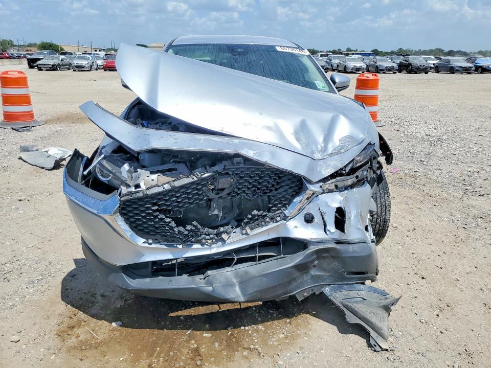 Photo 5 from auction – 2020 MAZDA CX-30 with VIN 3MVDMABL8LM109972