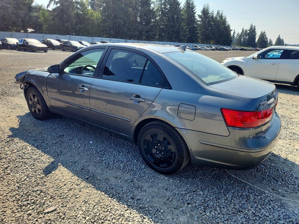 Photo 2 from auction – 2010 HYUNDAI SONATA with VIN 5NPET4AC8AH629555