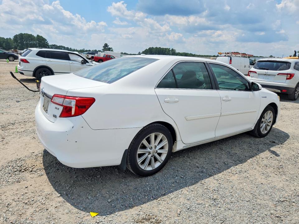 Photo 3 from auction – 2013 TOYOTA CAMRY HYBRID with VIN 4T1BD1FK2DU087471