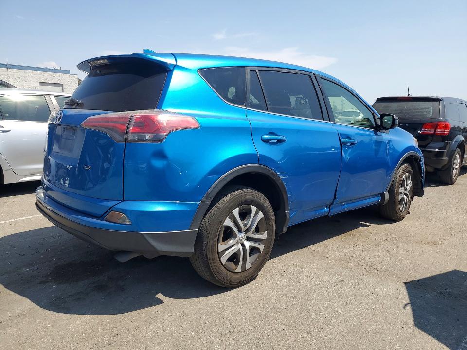 Photo 3 from auction – 2018 TOYOTA RAV4 with VIN JTMZFREV4JJ208781