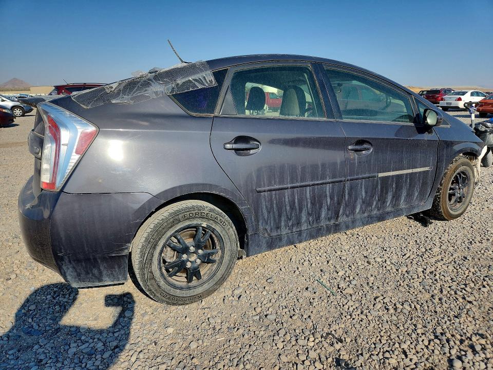 Photo 3 from auction – 2013 TOYOTA PRIUS with VIN JTDKN3DU1D1616816