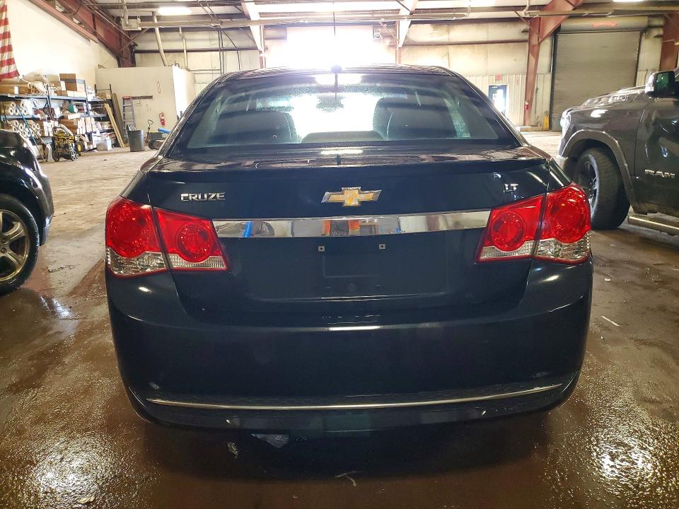 Photo 6 from auction – 2012 CHEVROLET CRUZE with VIN 1G1PG5SC5C7136191
