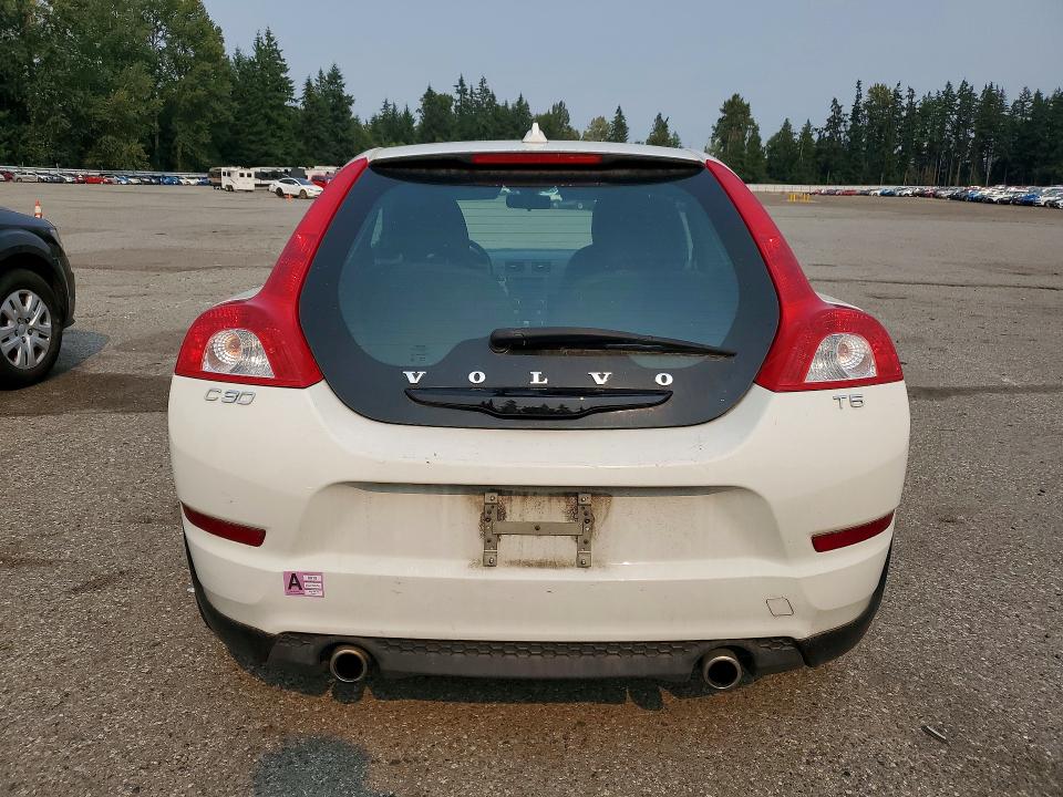 Photo 6 from auction – 2011 VOLVO C30 with VIN YV1672MK9B2222860