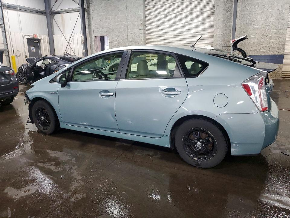 Photo 2 from auction – 2012 TOYOTA PRIUS with VIN JTDKN3DU9C5519838