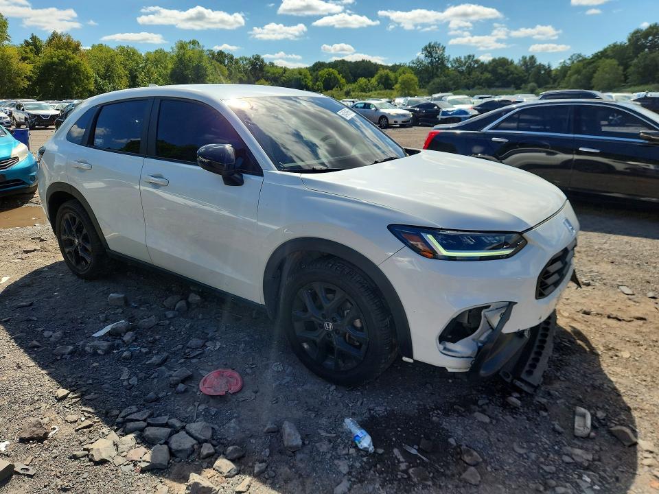 Photo 4 from auction – 2023 HONDA HR-V with VIN 3CZRZ2H53PM729507