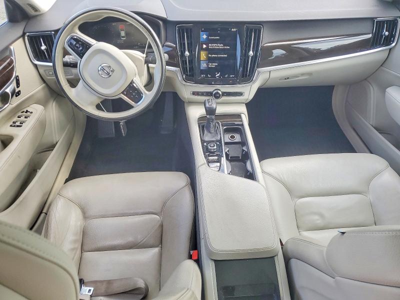 Zdjęcie 8 z aukcji – 2018 VOLVO S90 z VIN LVY982MK0JP037588
