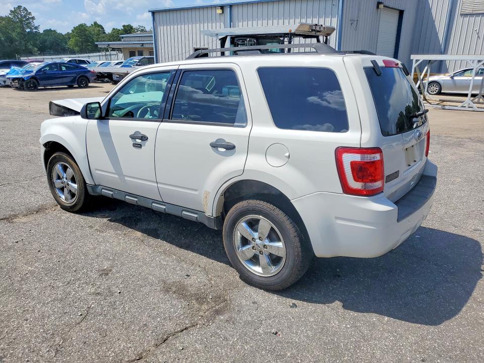 Photo 2 from auction – 2012 FORD ESCAPE with VIN 1FMCU0D72CKB75511