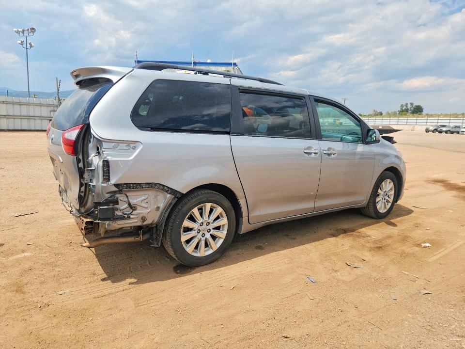 Photo 3 from auction – 2015 TOYOTA SIENNA with VIN 5TDDK3DC9FS124341