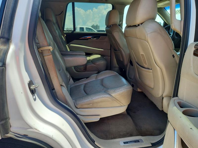 Photo 11 from auction – 2017 CADILLAC ESCALADE with VIN 1GYS4BKJ8HR123450