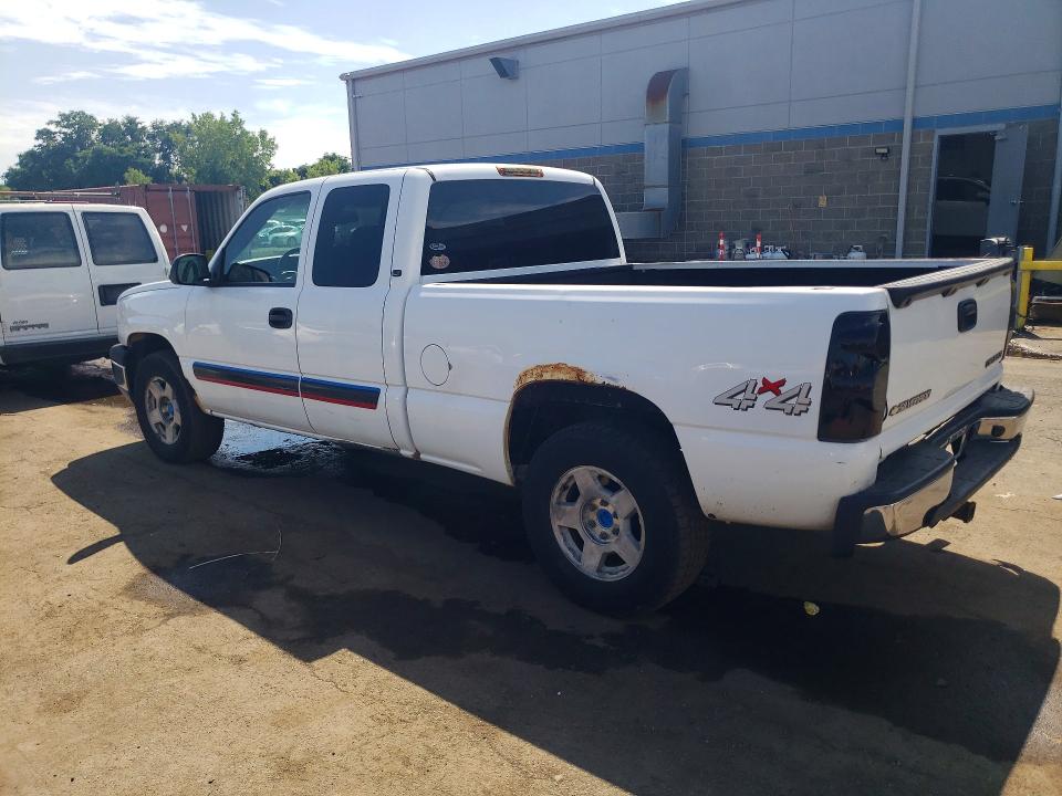 Photo 2 from auction – 2004 CHEVROLET SILVERADO with VIN 1GCEK19T64E350924